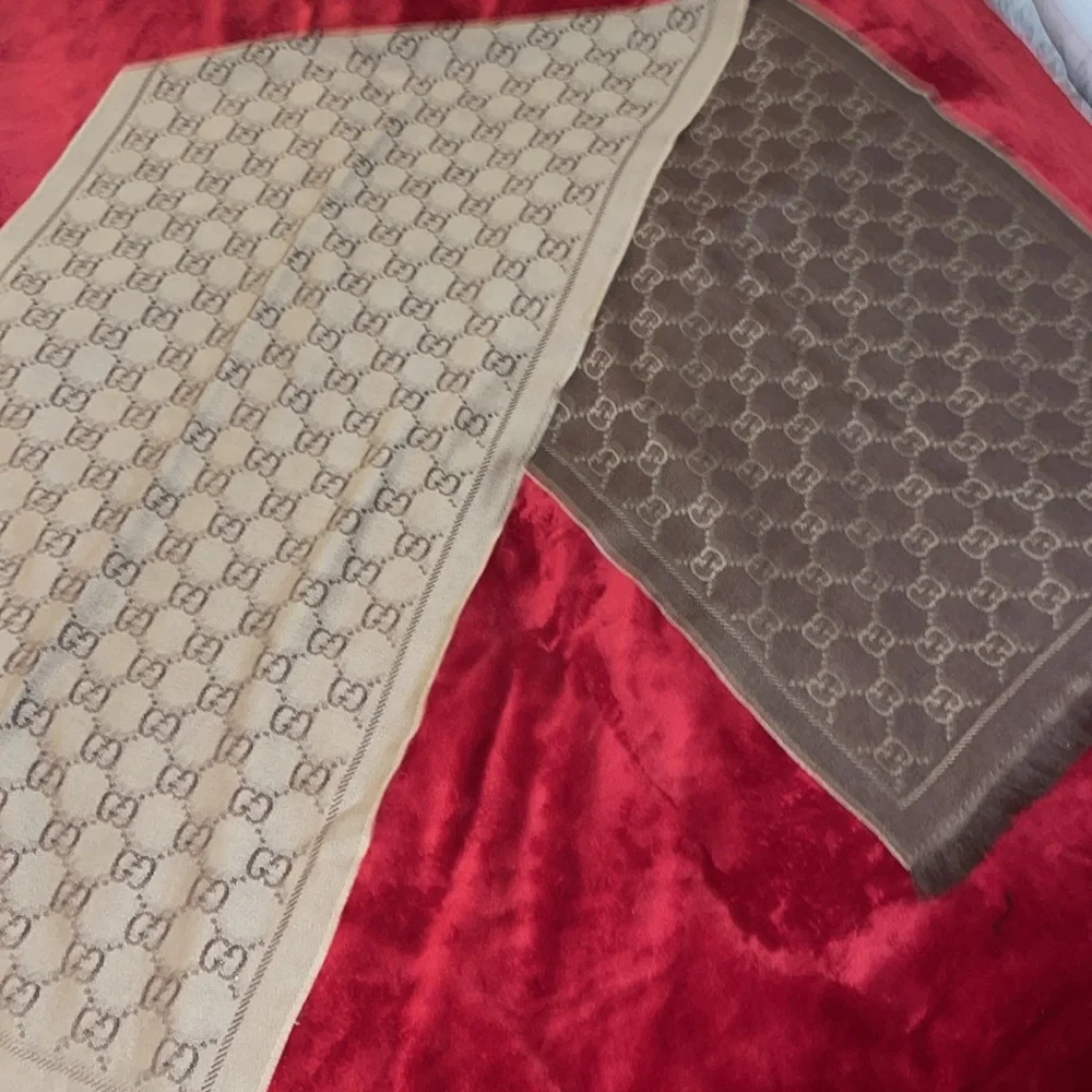NWOT Gucci wool scarf